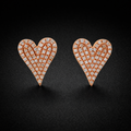 Aretes de corazón con diamante lab.