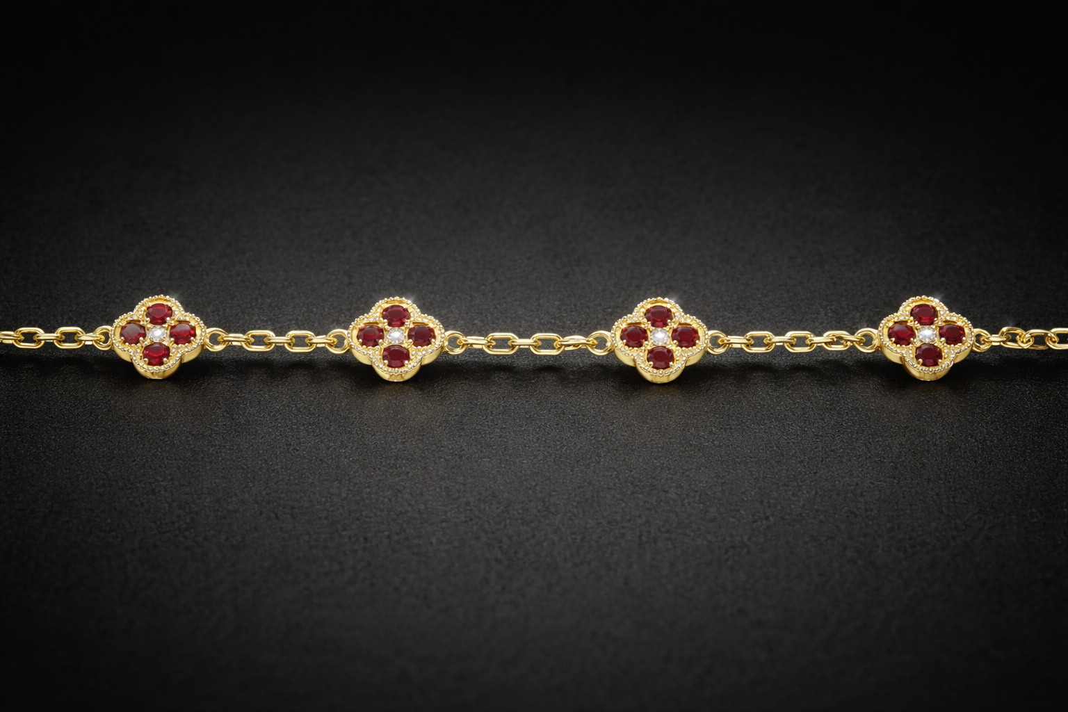 Pulsera de 5 tréboles con rubíes y diamantes naturales