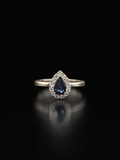 Anillo de zafiro supremo