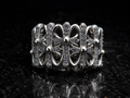 Anillo Chrome Hearts con Diamantes
