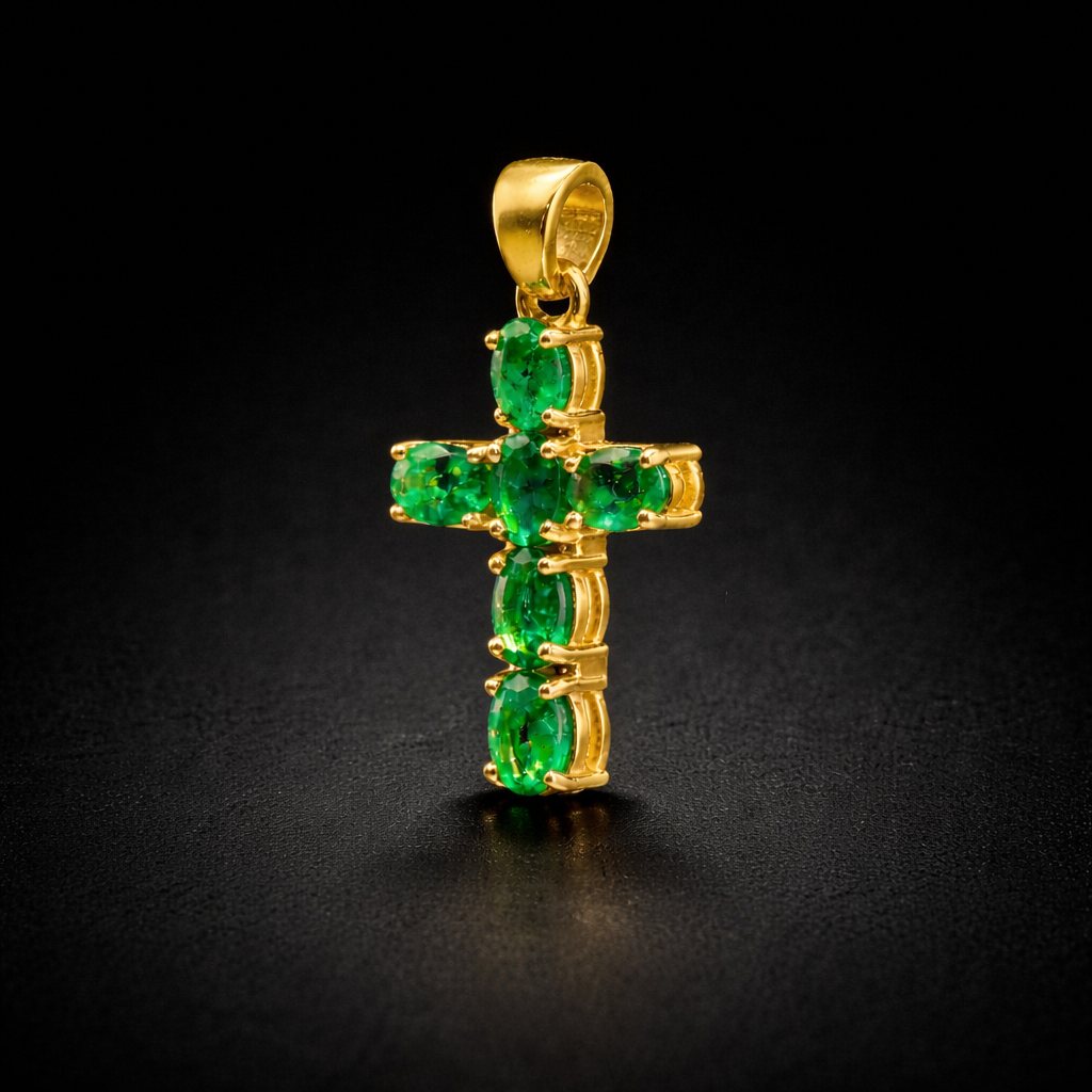Dije de cruz con gemas naturales