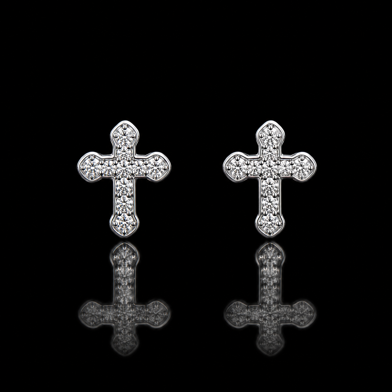 Aretes de cruz con diamantes