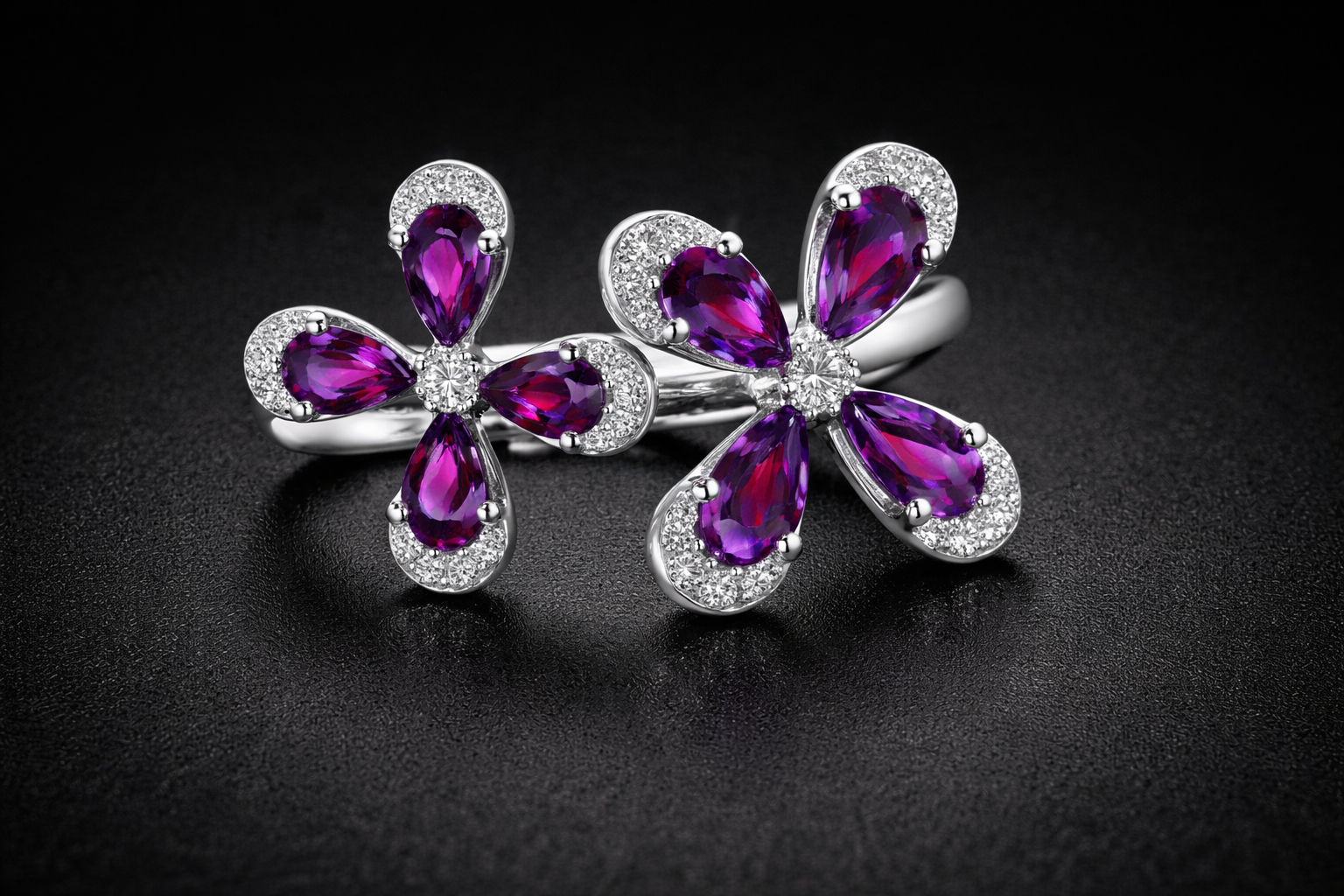 Anillo flores con rubí y diamantes lab.