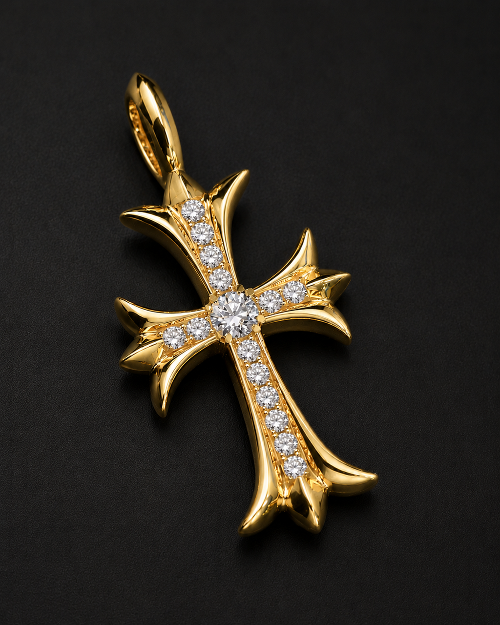 Dije Cruz Adiamantada chrome hearts