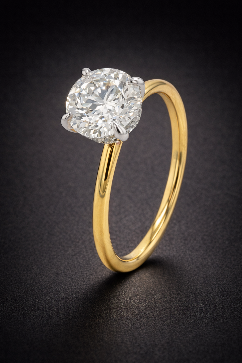 Anillo solitario de diamante de laboratorio