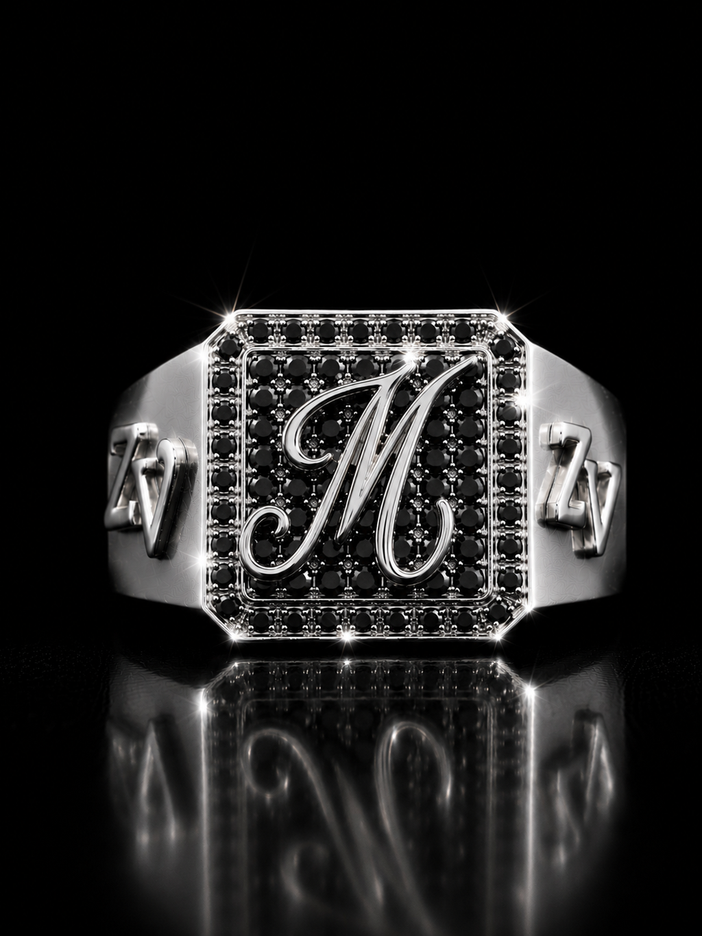 Anillo con letra personalizada