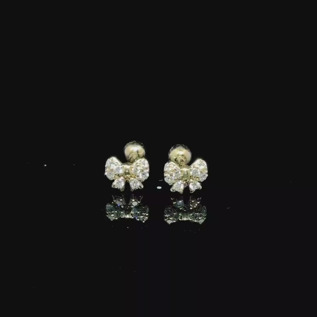 Aretes de broquel con diamante lab.