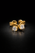 Aretes de broquel con diamante lab.